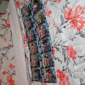 12 Star Trek Figurines